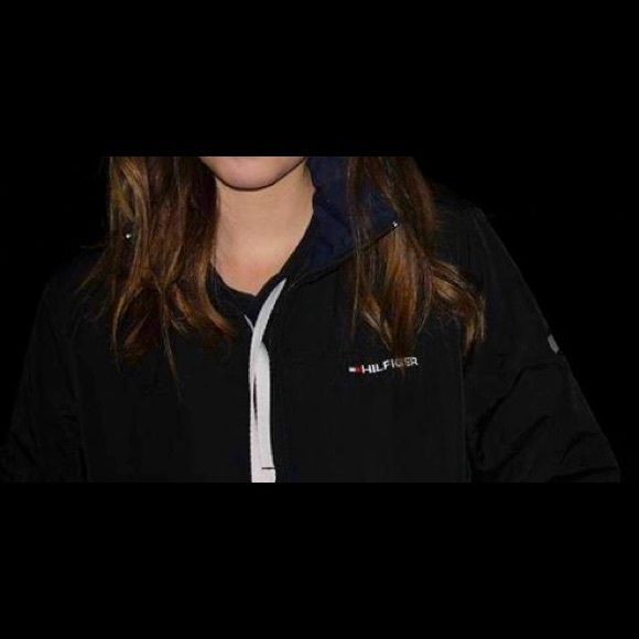 TOMMY HILFIGER wind breaker with hood - Picture 5 of 6